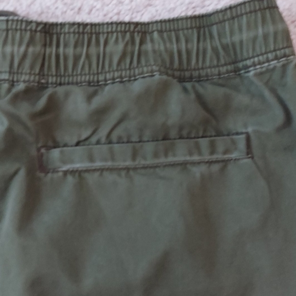 Aeropostale green shorts - Picture 8 of 9